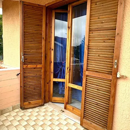 M403 - Marcelli, Grazioso Bilocale Con Corte Privata Lejlighed
